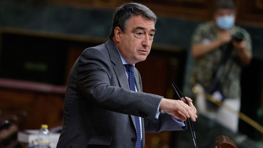 El PNV, en "conversaciones" con el Gobierno de Sánchez para negociar los presupuestos