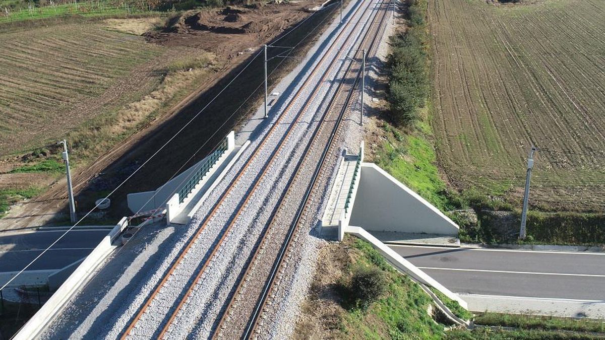El primer tramo de alta velocidad en Portugal, Évora-Elvas, se espera que entre en funcionamiento el año próximo