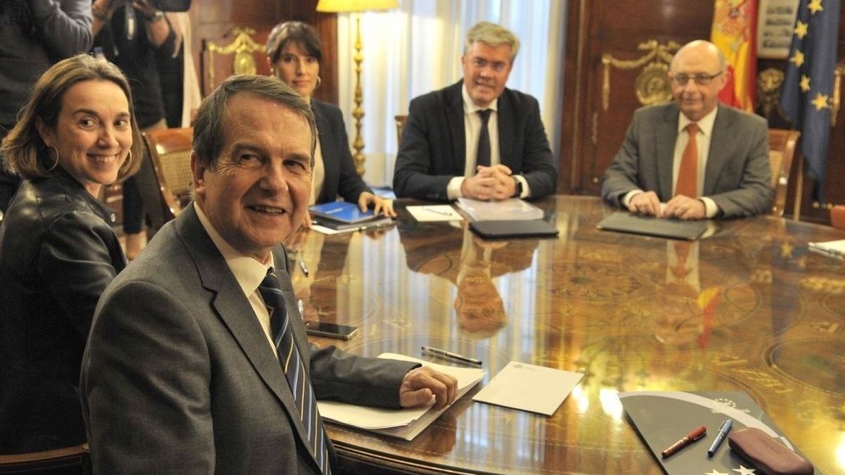 AV- Montoro plantea un Decreto Ley para que los ayuntamientos puedan reinvertir el déficit desde ahora hasta 2019