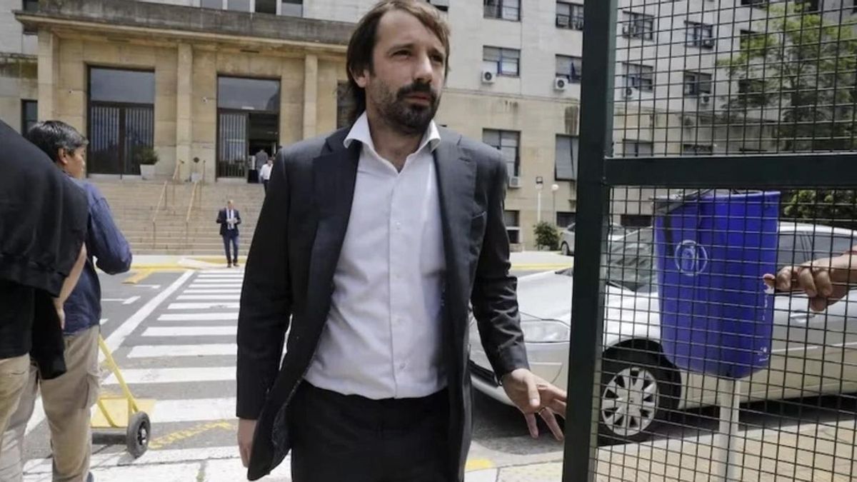 Santiago Viola, abogado de los Milei, apareció como defensor de cómplices de represores de la ESMA
