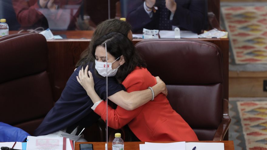 Día 1 en la nueva Asamblea de Madrid: victoria para Ayuso y pelea en la izquierda
