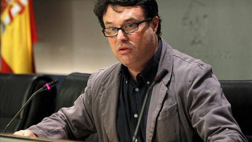 IU dice que la Corona quedará con rango de 'segunda división' en la ley de transparencia
