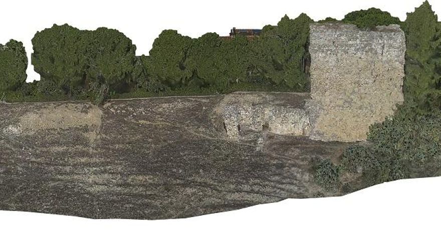 Imagen de la torre albarrana del castillo de Uceda (Guadalajara)