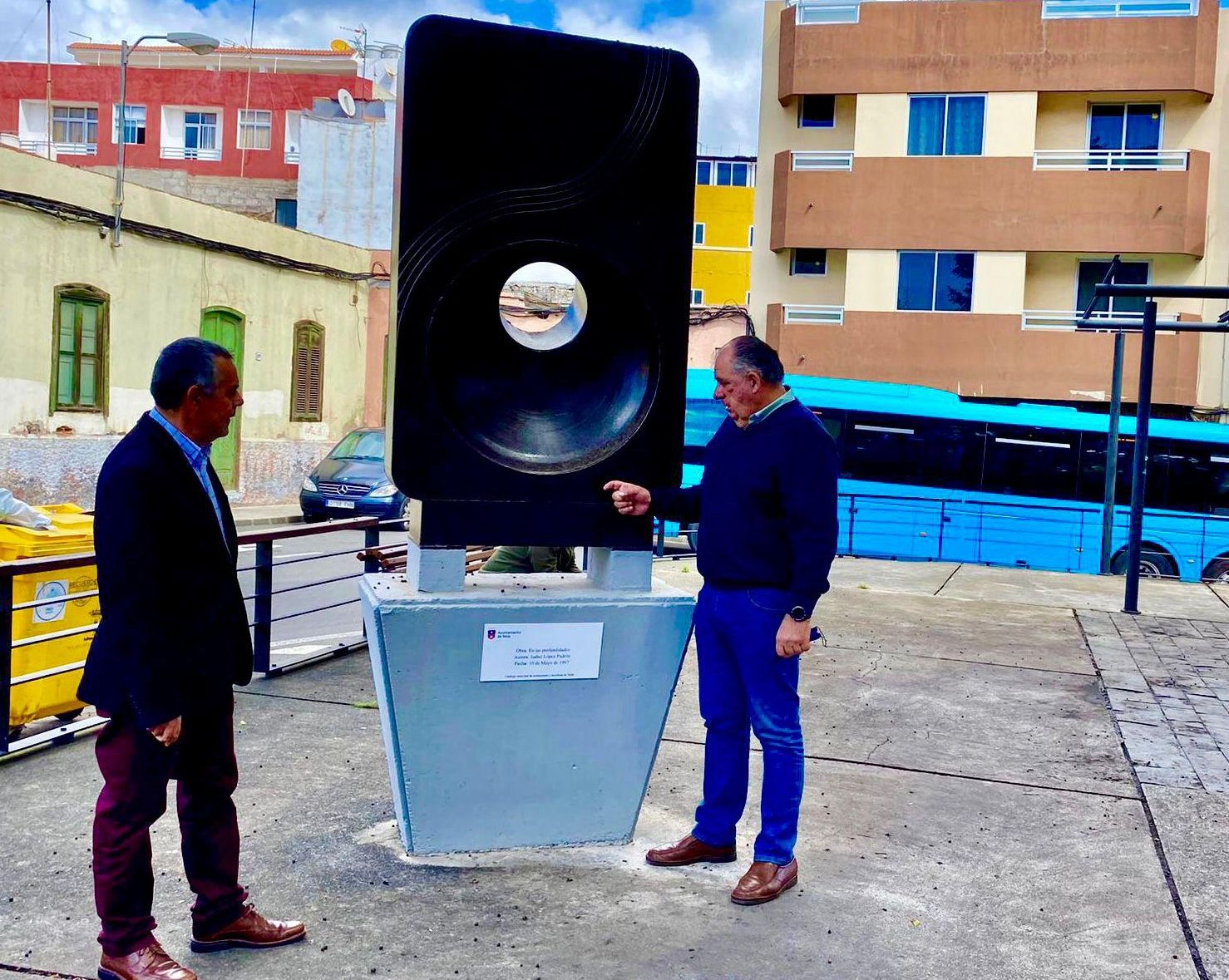 Telde inicia la identificación de sus esculturas a través de placas en cada una de ellas