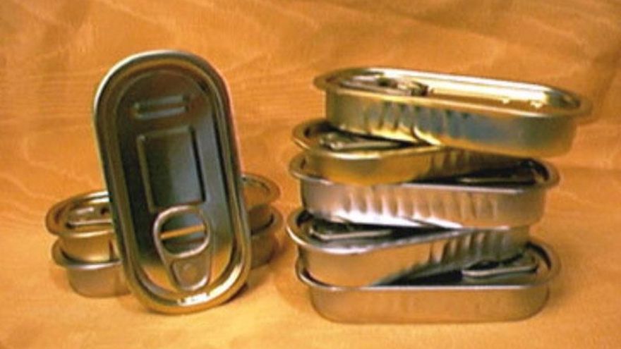 Latas elaboradas por la empresa.