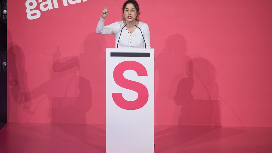 Archivo - La nueva coordinadora general de Sumar, Lara Hernández, interviene durante la clausura de la Asamblea Estatal de Sumar, en el Teatro Alcázar, a 30 de marzo de 2025, en Madrid (España).