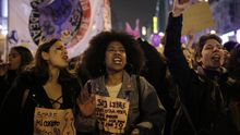 La 'culpa' es del alcohol o de la ropa provocativa: la cultura de la violación se resiste a desaparecer
