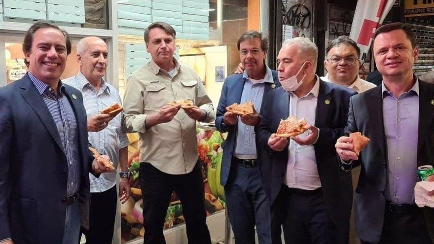 Bolsonaro, obligado a comer en la calle en Nueva York por su negativa a vacunarse