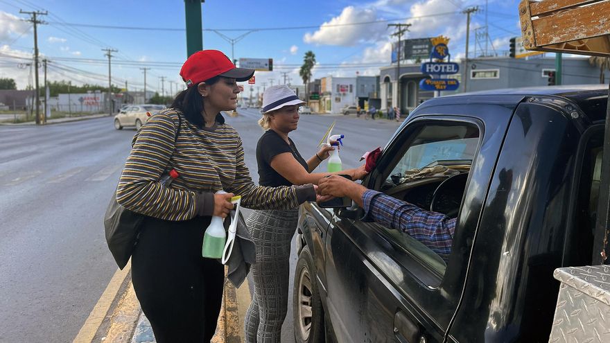 Migrantes venezolanos viven en la incertidumbre en frontera norte de México