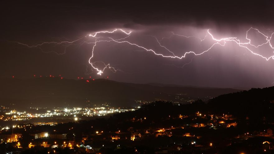 Las tormentas convivirán con el calor extremo en Castilla-La Mancha esta semana