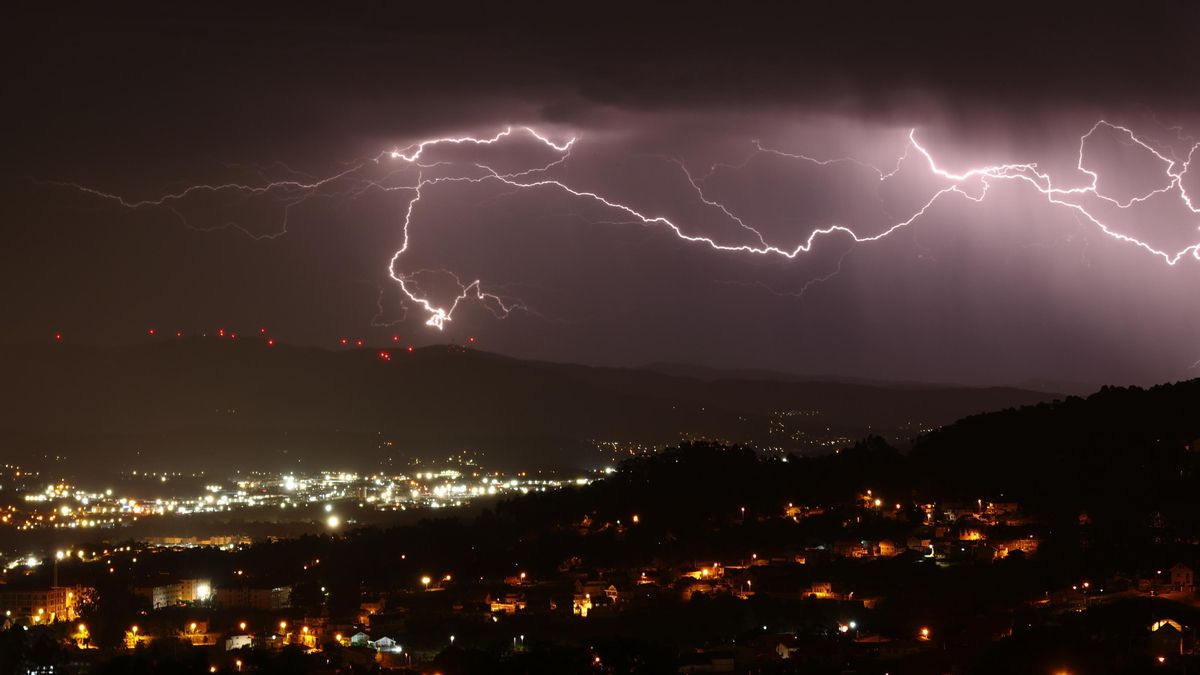 Las tormentas convivirán con el calor extremo en Castilla-La Mancha esta semana