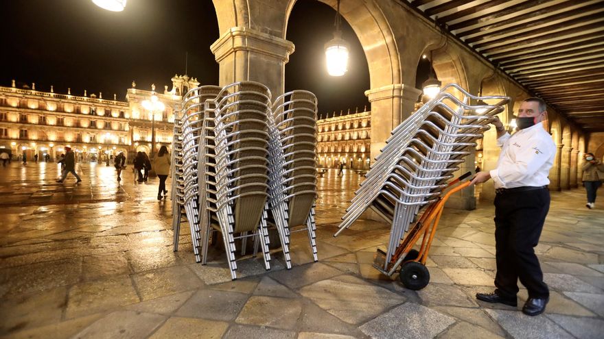 El empleo en turismo sube un 10,5 % en julio en su segunda alza tras la pandemia