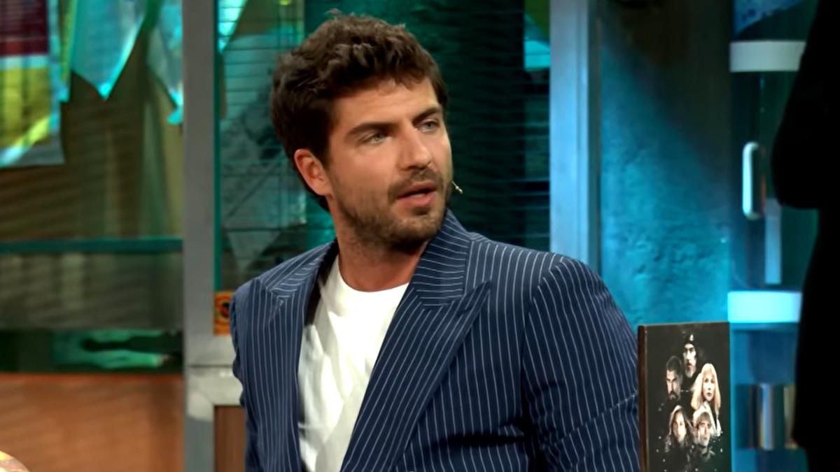 Maxi Iglesias dice que fue "cancelado" por "otros programas" tras aparecer en 'La Revuelta': "Volvería a hacerlo"