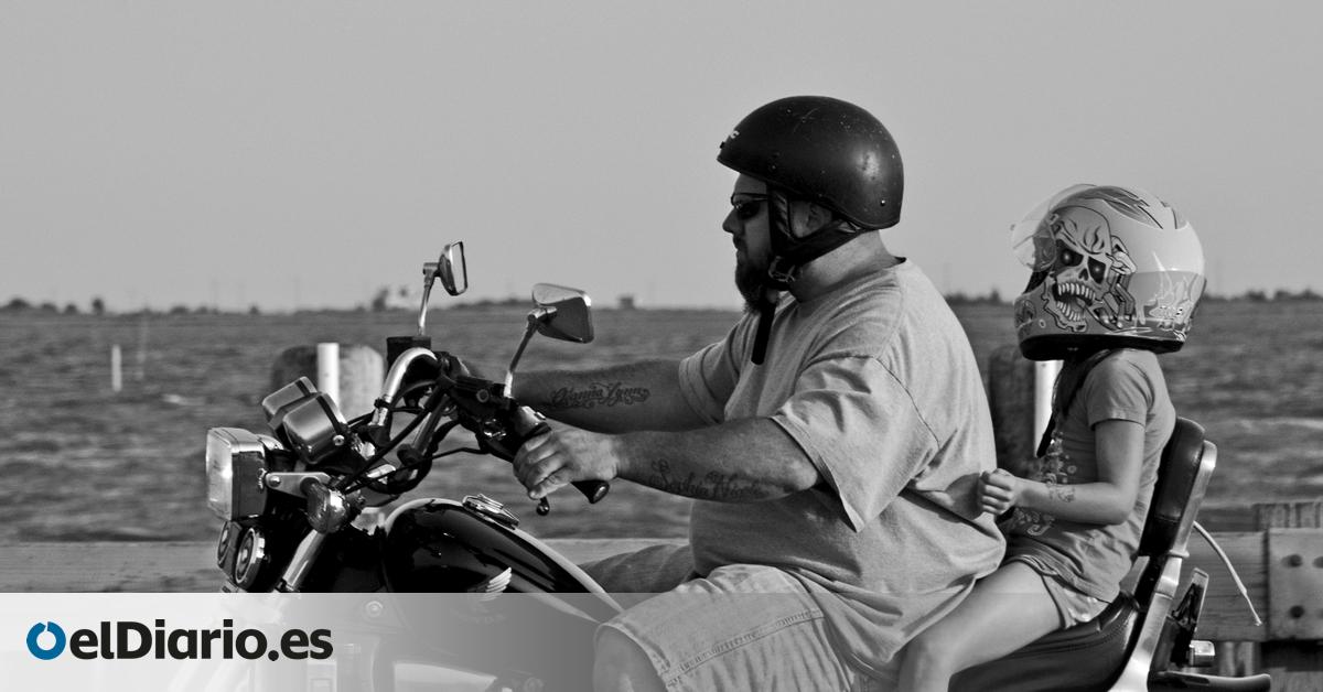 ¿A qué edad puede un menor subir a una moto? Lo que dice la normativa de tráfico, según la DGT