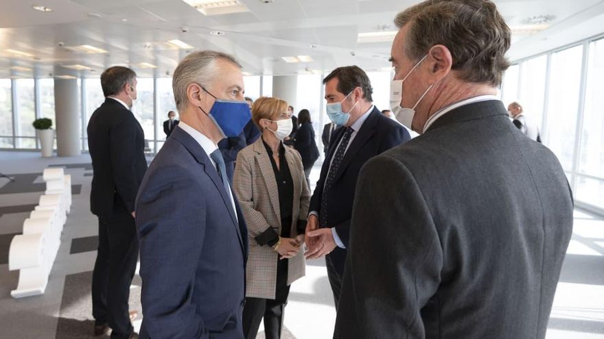 Urkullu critica que Sánchez no haya consensuado la campaña de vacunación contra la COVID-19 con las comunidades autónomas