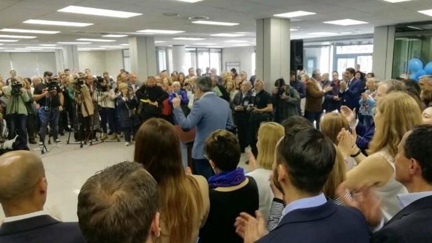 Numerosas personas en el acto de esta tarde.