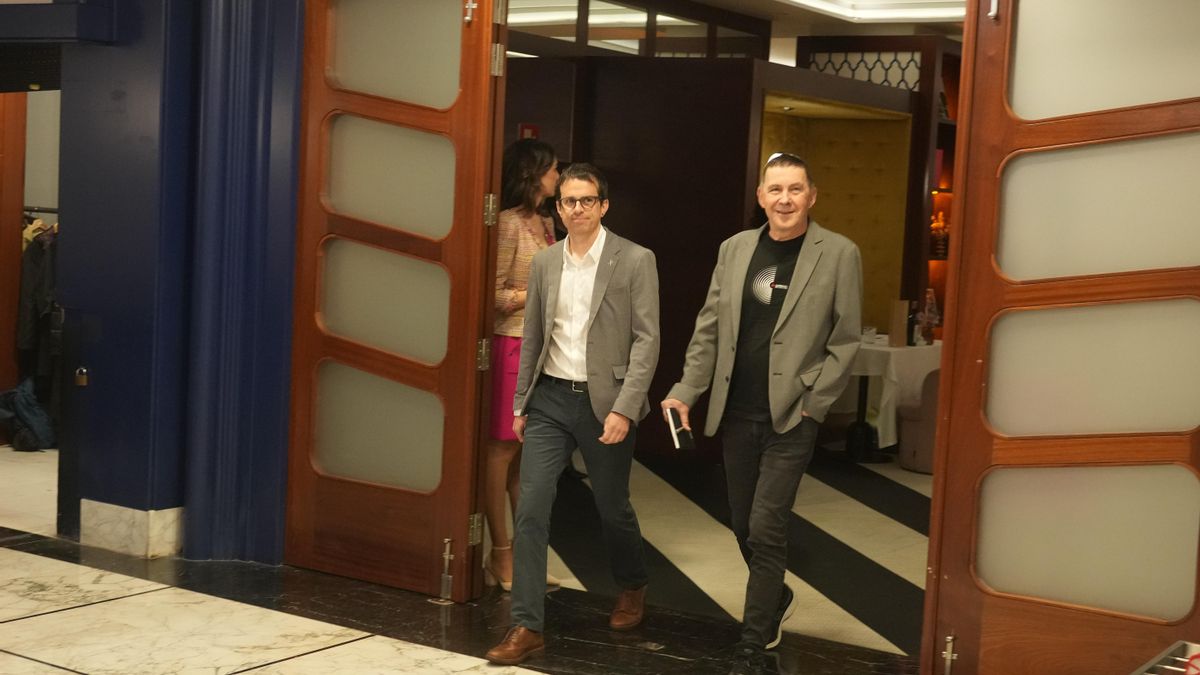 Otxandiano llama al PNV a abordar "pactos de país" y "no condenar la mitad de la legislatura a una carrera electoral"