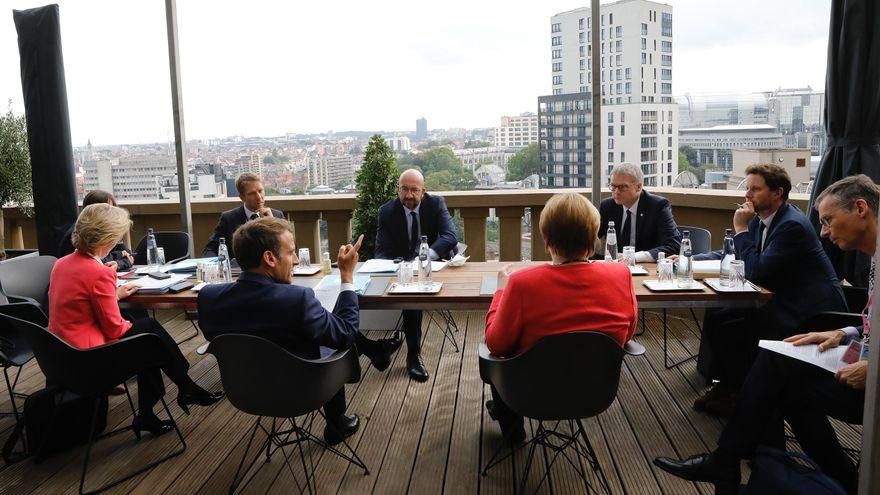 Reunión del presidente del Consejo Europeo, Charles Michel, con la canciller alemana, Angela Merkel, el presidente francés, Emmanuel Macron, y la presidenta de la Comisión Europea, Ursula von der Leyen