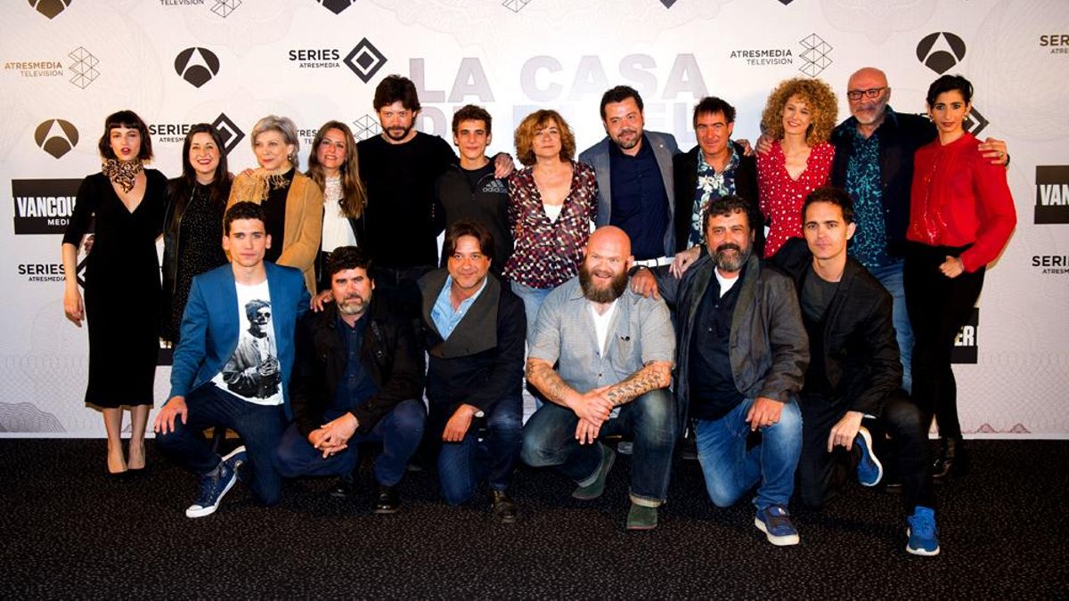Los rostros de Atresmedia arropan la première de 'La casa de papel'