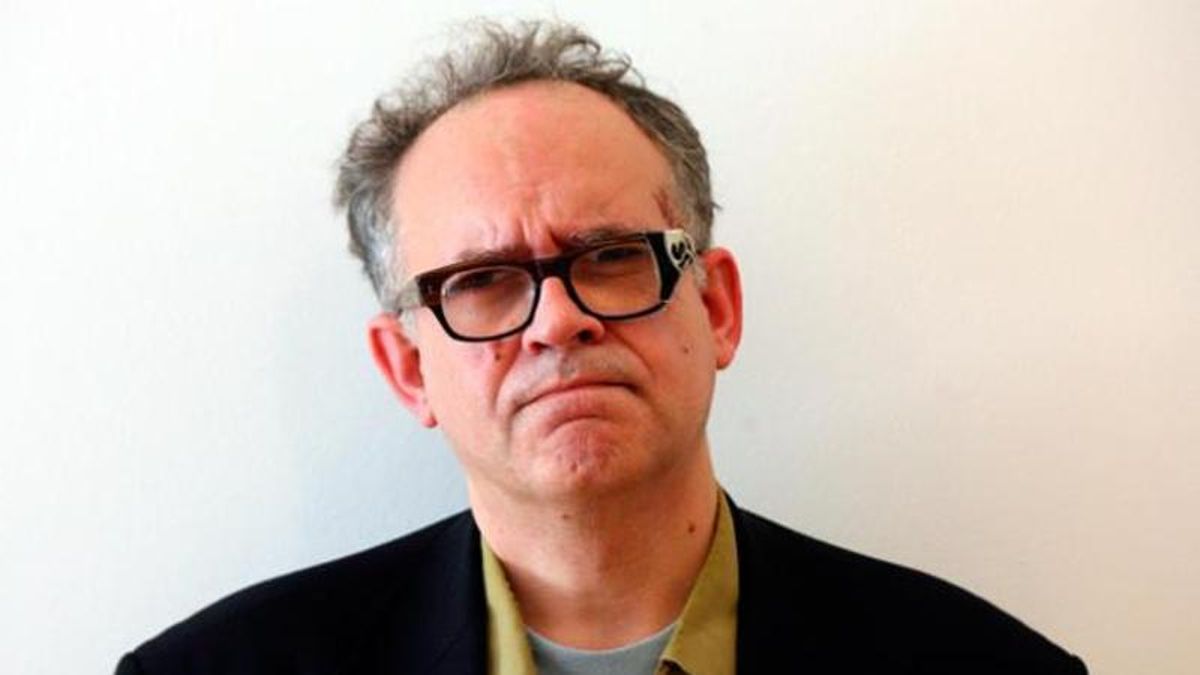 El músico y escritor Julián Hernández presenta en San Feliz su nuevo libro 'Han de caer del todo'