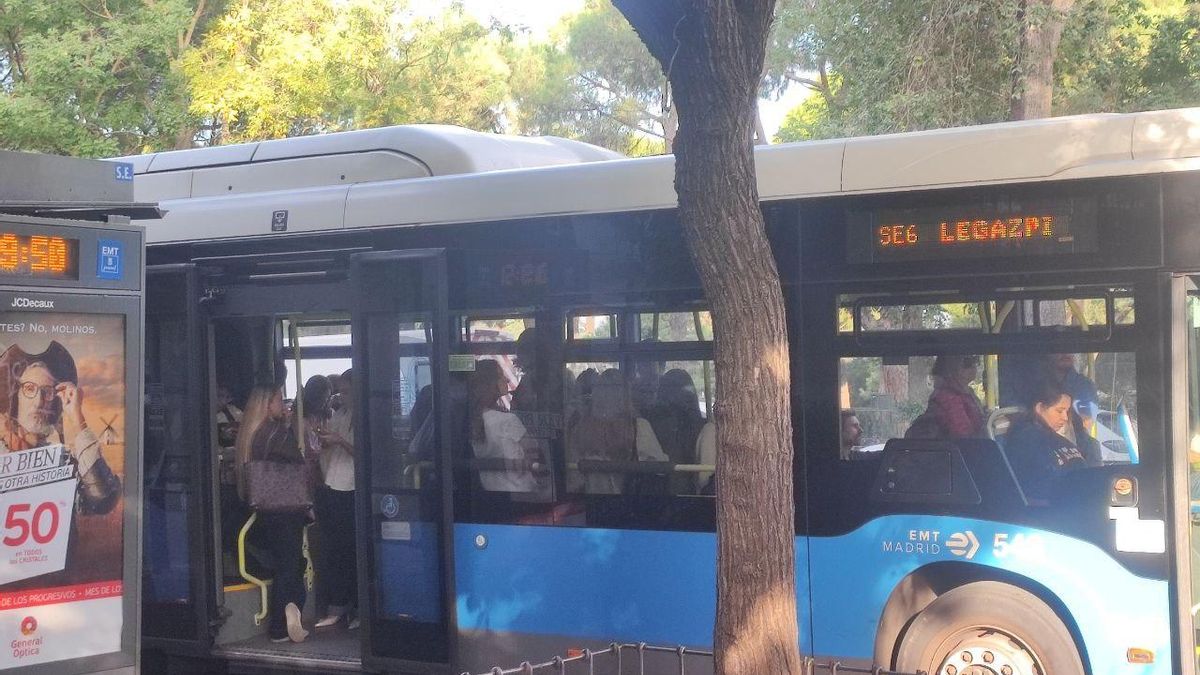 El SE6 sentido Legazpi en su salida desde Moncloa, en la mañana del pasado miércoles 8 de octubre.