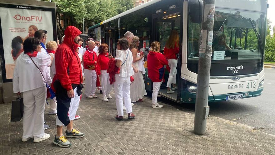 Una huelga pone en jaque el servicio de autobuses de Pamplona en plenos Sanfermines: "Nos perjudica a todos"
