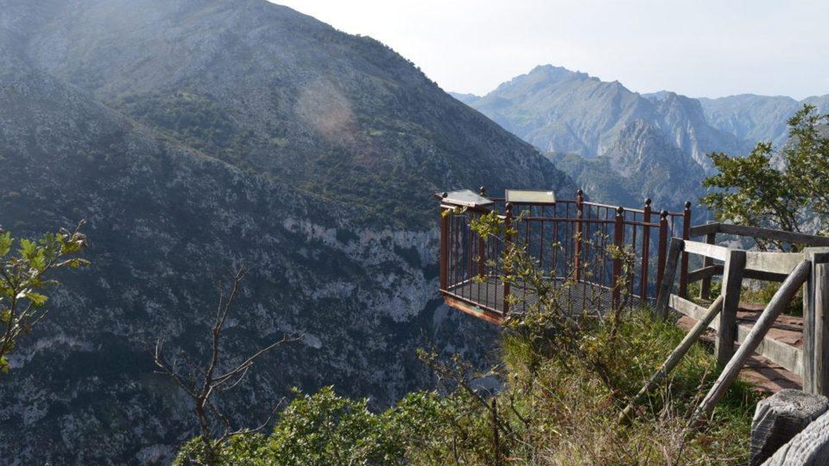 페나루비아(Penarrubia)의 산타 카탈리나 전망대(Santa Catalina Viewpoint).