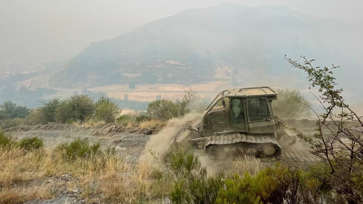 La Brigada Guzmán el Bueno X lucha contra el fuego en Castilla y León, en imágenes