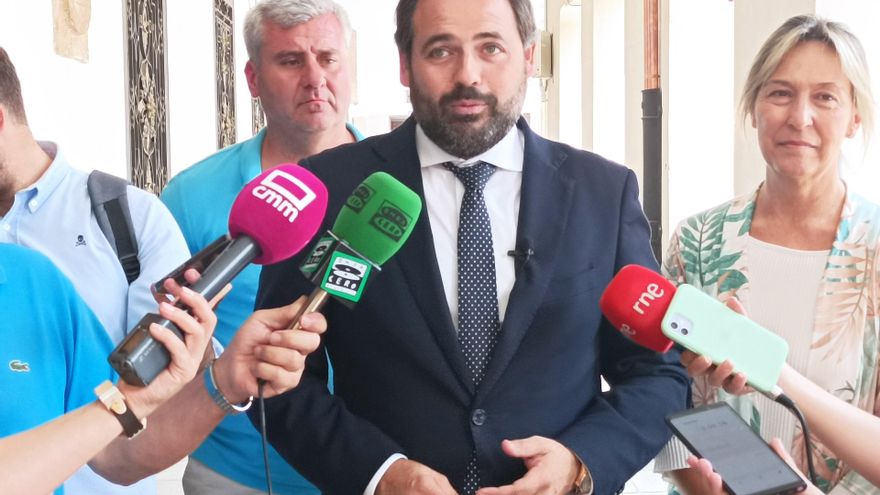 El líder del PP en Castilla-La Mancha ve una "falta de respeto" que el PSOE le dé por amortizado al frente del partido