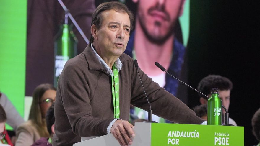 UGT Extremadura concede a Guillermo Fernández Vara la insignia de oro de los Premios Primero de Mayo