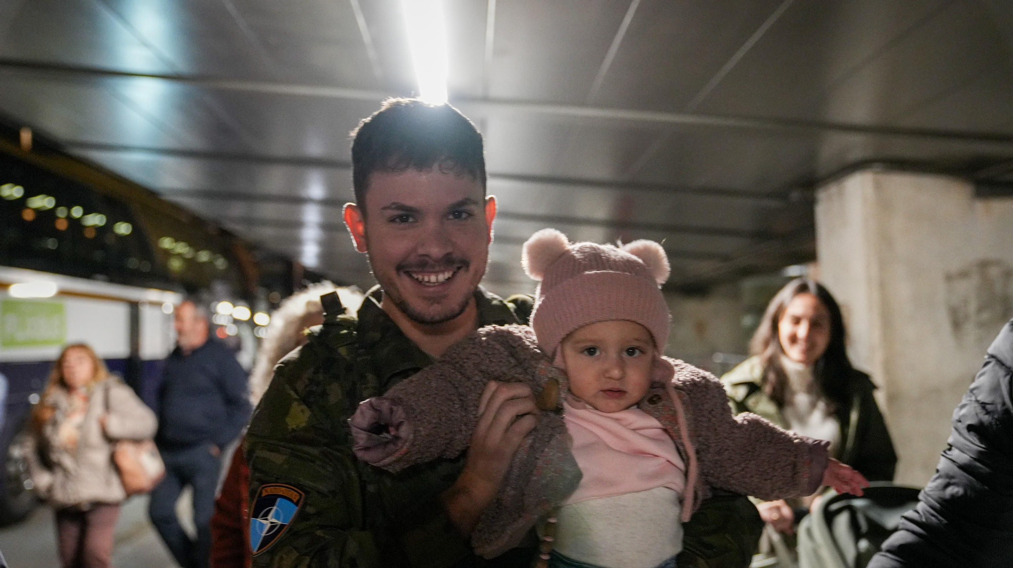 Llegada de la 1º rotación del contingente eFP XVII, con los componentes de la Brigada 'Guzmán el Bueno' X.