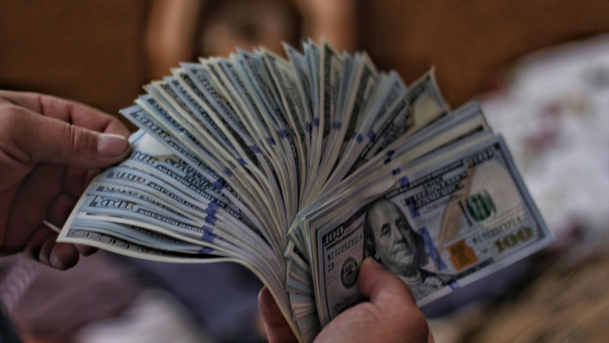 Dólar volviendo al récord.