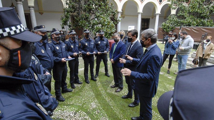 La falta de agentes en la Policía Local de Granada pone a todos los sindicatos contra el Ayuntamiento