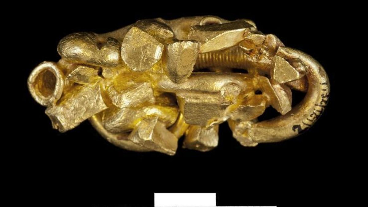 Fragmento de cerámica protohistórica del Cerro del Castillo de Santaella