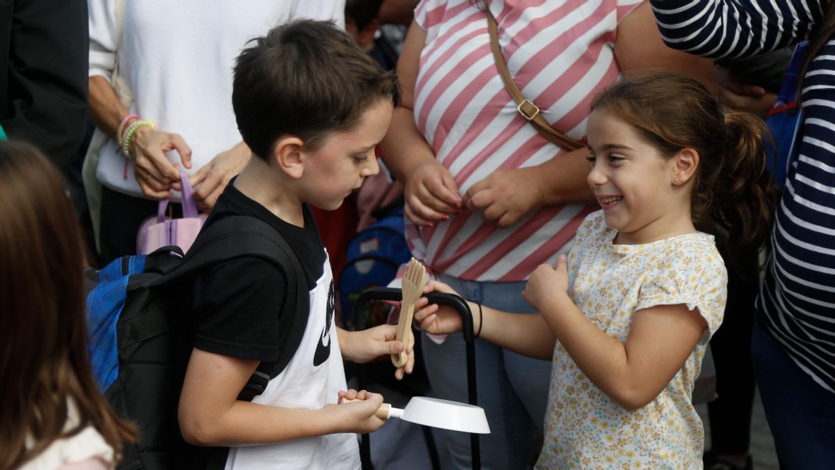 Protesta por el comedor en el CEIP Noreña de Córdoba