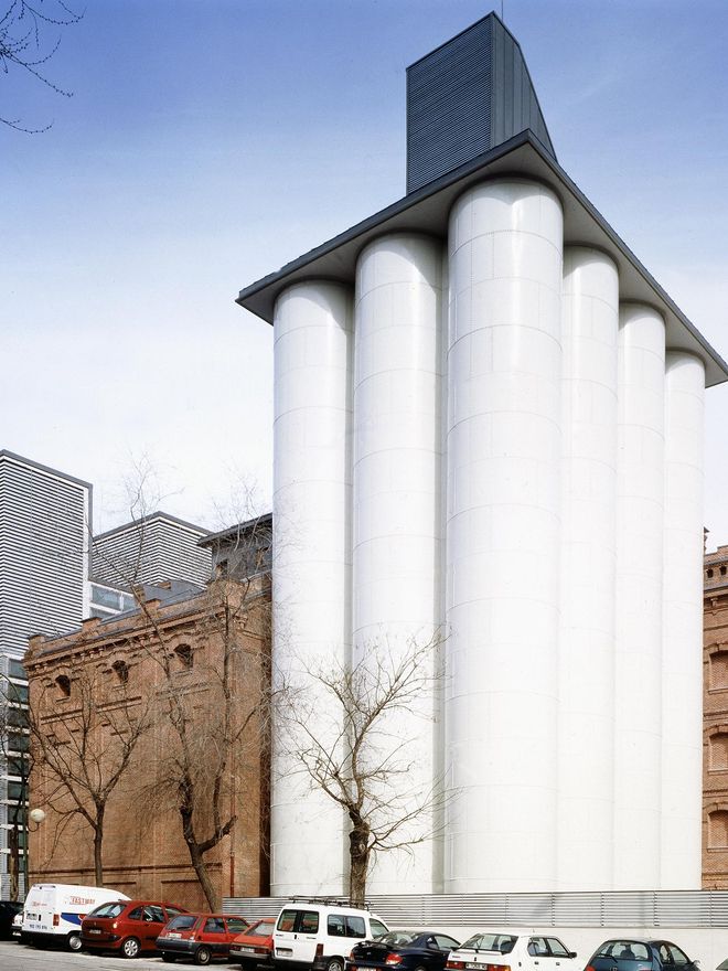 Vista exterior del complejo de El Águila