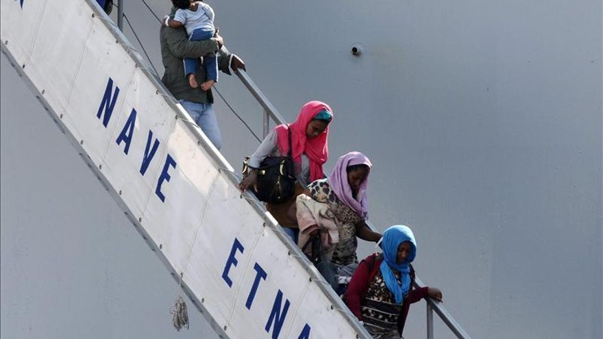 La Marina italiana socorrió a 1.812 inmigrantes en el Canal de Sicilia