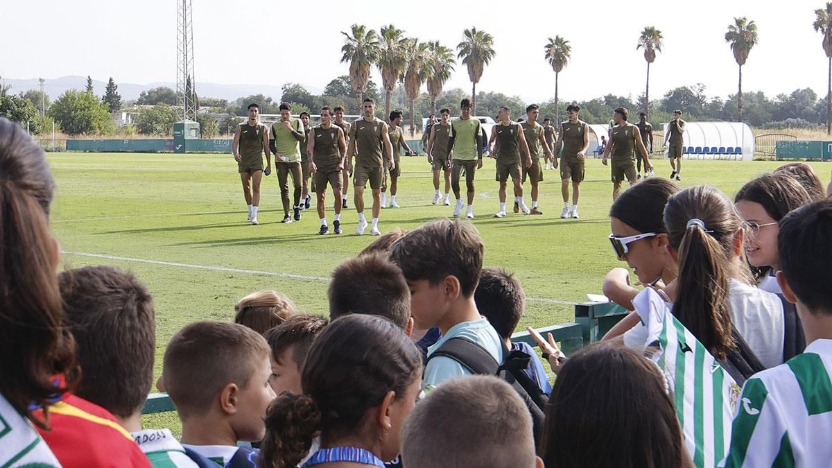 Entrenamiento del pretemporada del Córdoba CF a puerta abierta