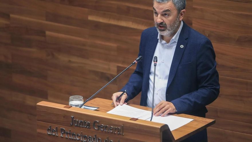 El Gobierno de Asturias acusa a Vox de "inocular odio" y "fascismo" al asociar inmigración y delincuencia