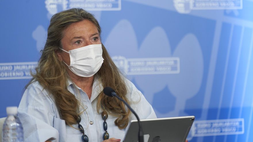 Euskadi quiere tener al 100% de los vacunables con una dosis en tres semanas y llama a ocupar 74.000 citas libres