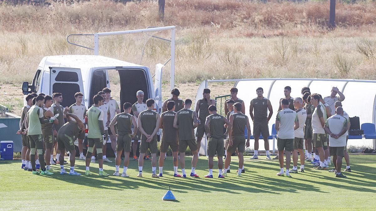 Primer entrenamiento de pretemporada del Córdoba CF, en imágenes