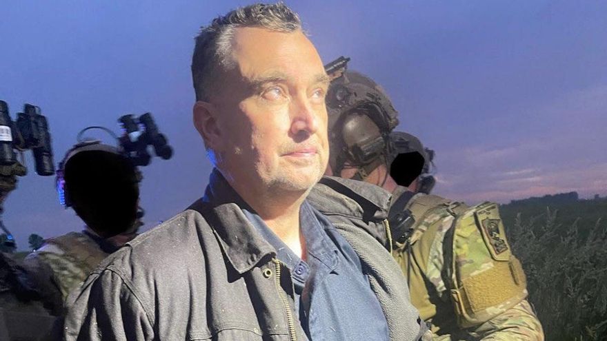 Detenido Vance Boelter, el sospechoso del asesinato de la congresista demócrata y su marido en Minnesota