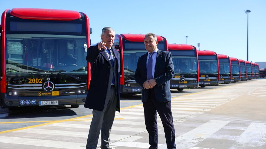 Sanz choca con su falta de apoyos y prorroga el presupuesto de Sevilla para no abrir la puerta del gobierno a Vox