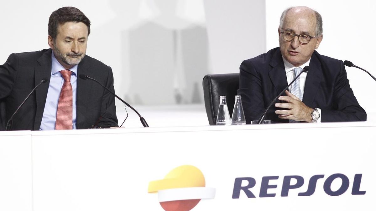 Josu Jon Imaz, consejero delegado de Repsol, y Antonio Brufau, presidente.