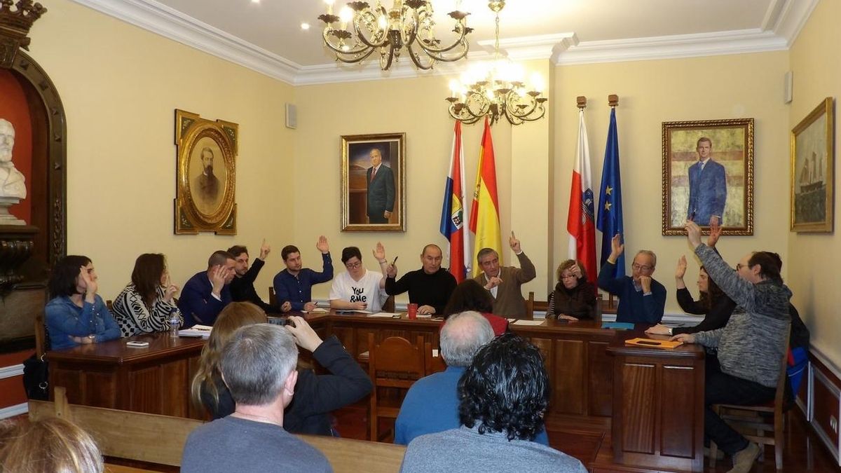 PSOE, PRC y PP han aprobado por unanimidad una moción en contra de la propuesta del Ministerio.