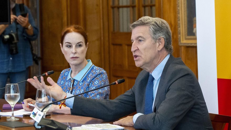 Alberto Núñez Feijóo durante el curso "De la autonomía estratégica abierta a la independencia de la Unión Europea", que organiza el Ayuntamiento de Santander en la Universidad Internacional Menéndez Pelayo.