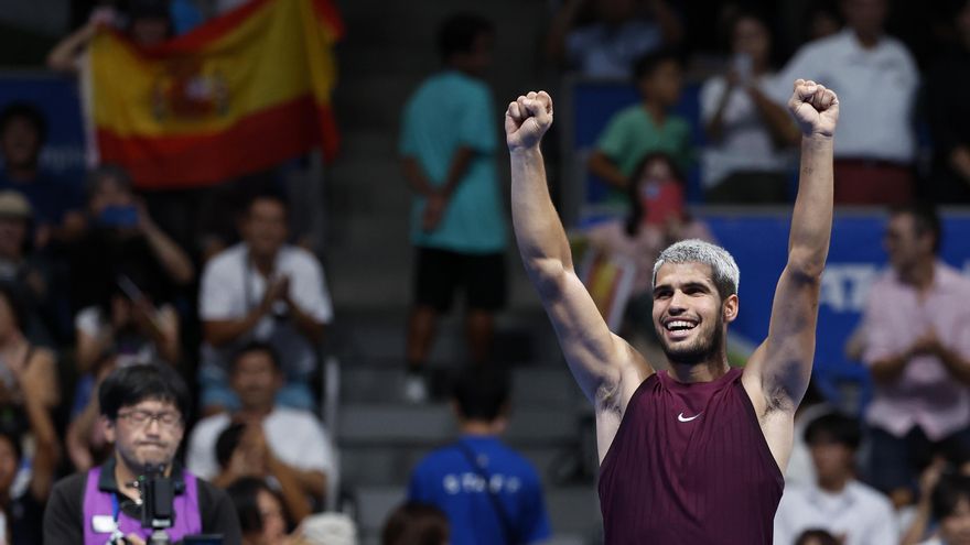 Alcaraz conquista Tokio y prolonga su año perfecto: "Ha sido mi mejor temporada hasta ahora"