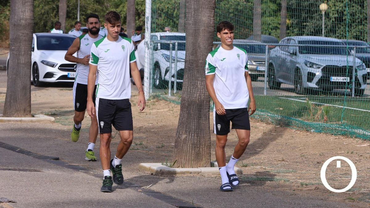 Jan Salas, durante su primer entrenamiento con el Córdoba CF