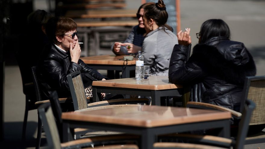 La Justicia avala limitar las reuniones sociales a diez personas en Cataluña