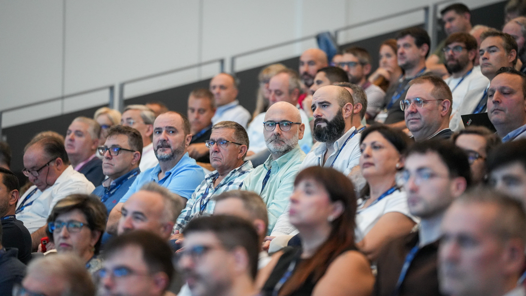El ministro de Industria y Turismo, Jordi Hereu, y el alcalde de Córdoba, José María Bellido, durante la apertura del Foro Internacional de Defensa Indudef